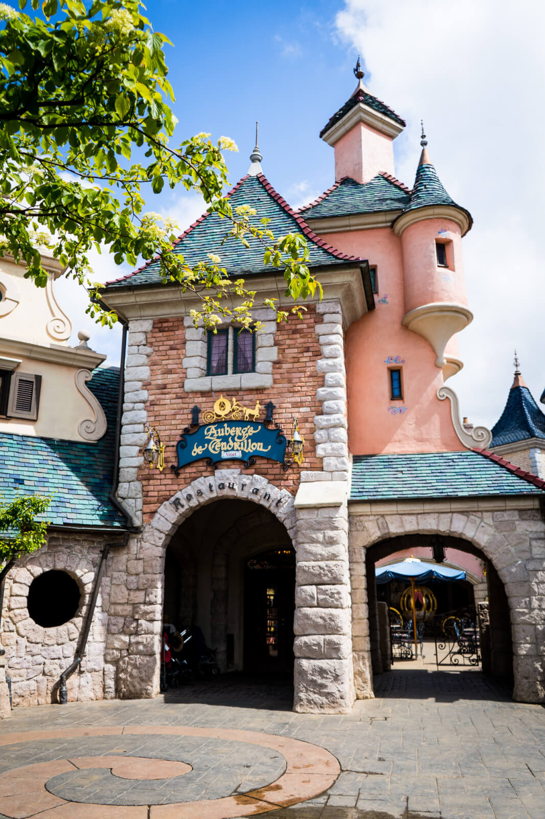 disneyland-paris-fantasyland-guide-things-to-do-where-to-eat-more