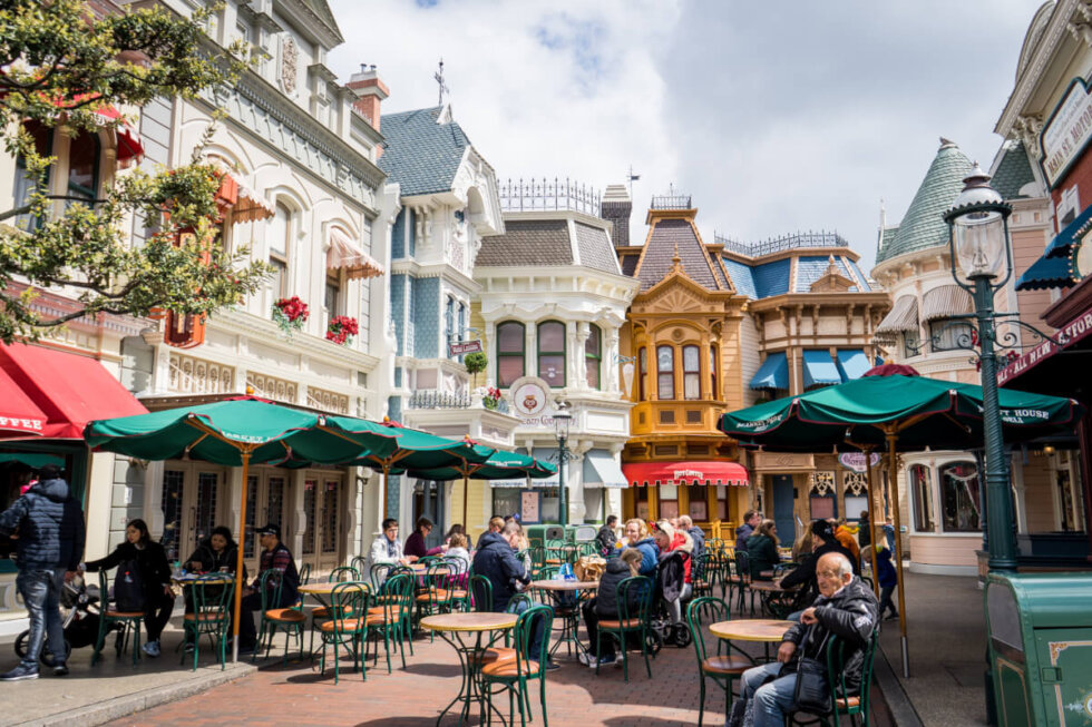 disneyland-paris-main-street-usa-guide-things-to-do-where-to-eat-more