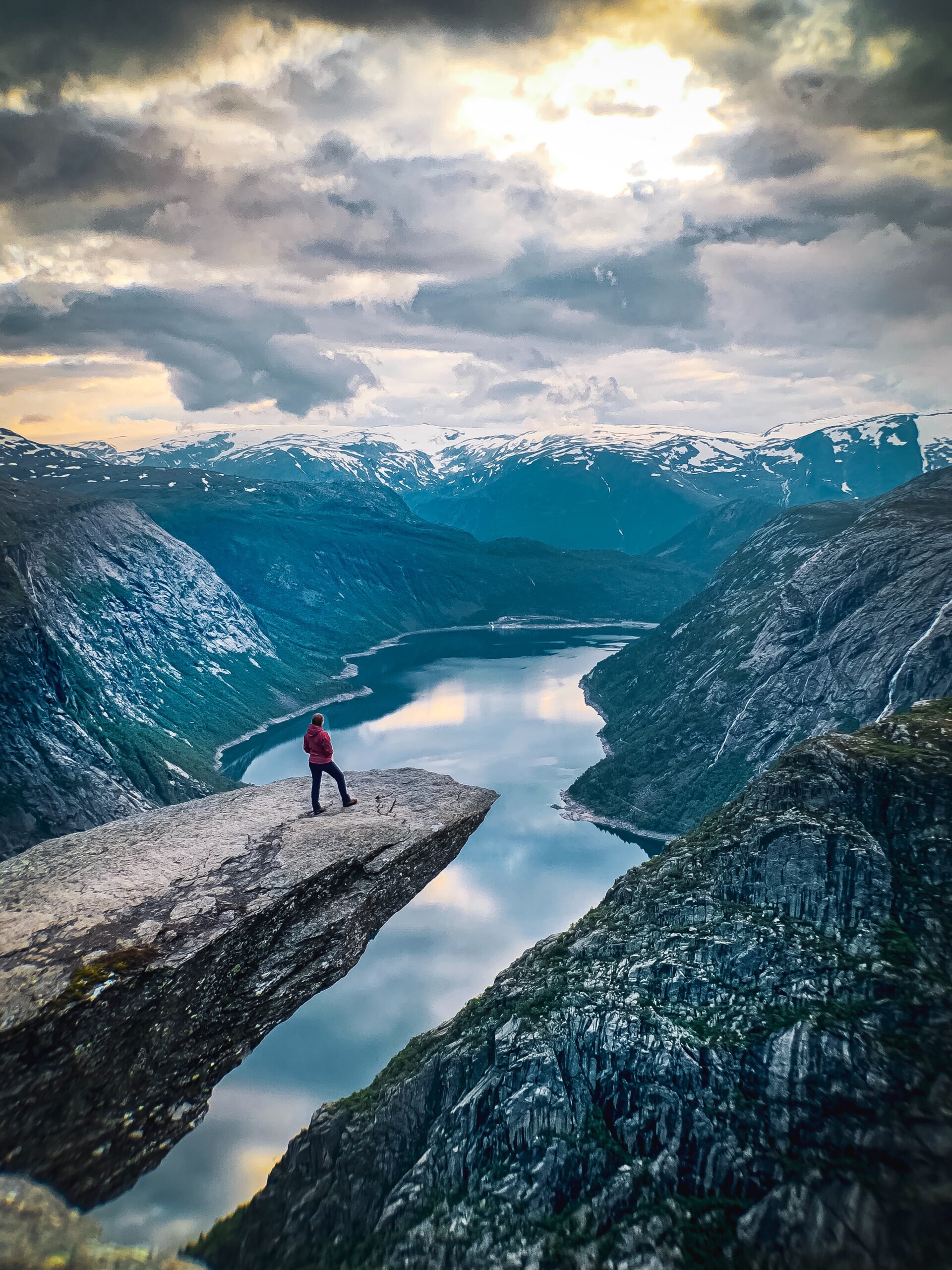 10 Magical Places to Visit in Norway (That Are Straight Out of a ...