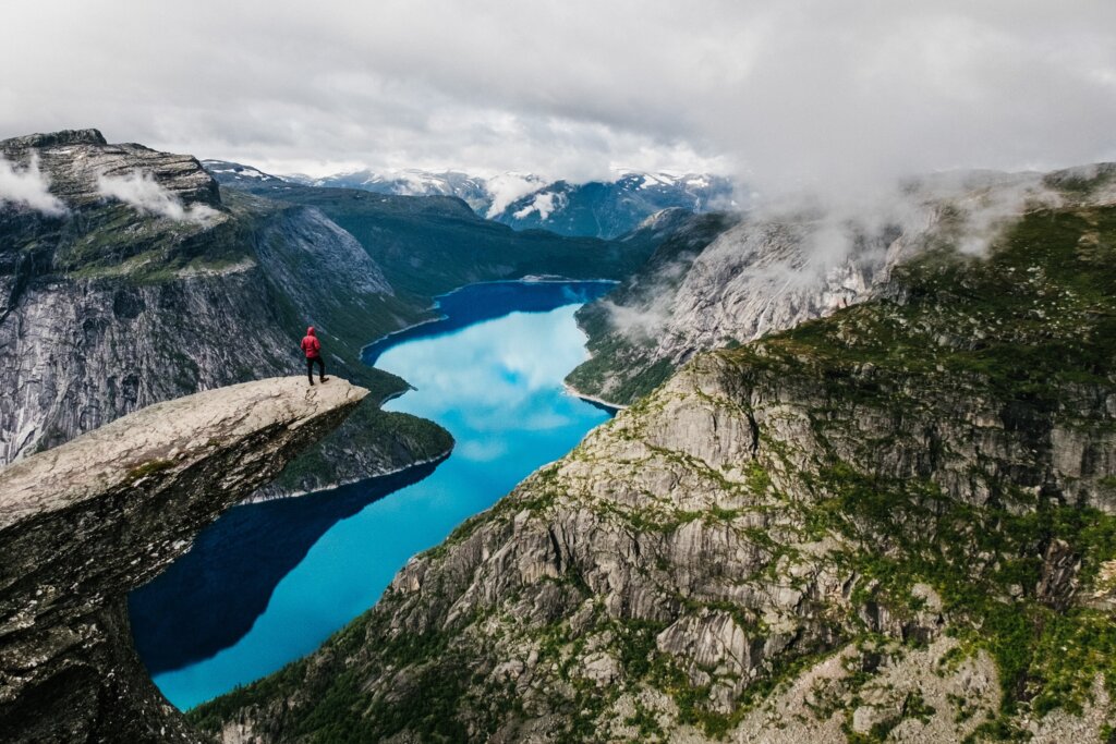 10 Magical Places to Visit in Norway (That Are Straight Out of a ...